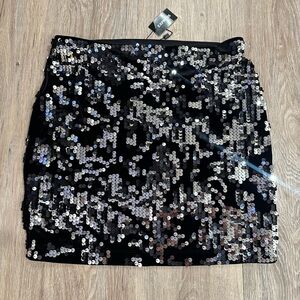 Express new with tags GORGEOUS skirt size small perfect for the holidays!!!